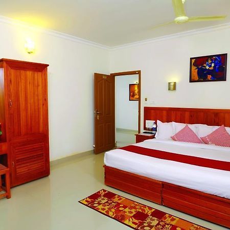 Coffee Routes Resort Thekkady Bagian luar foto